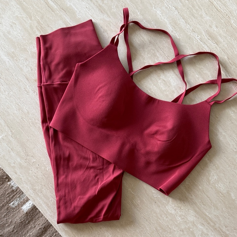 Offline by Aerie burgundy workout set